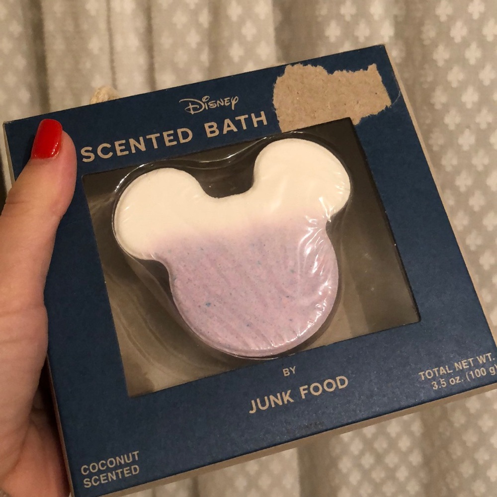 Bath bomb ( Disney Limited Edition)